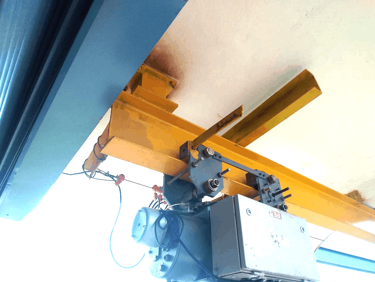 1mt-electrical-hoist1-1230×923