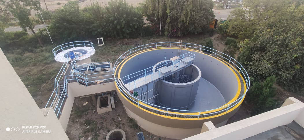epoxy-food-grade-coating-installation-clafoculatoraeration-fountain1-1052×486